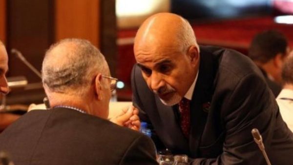 رئيس المؤتمر الوطني في ليبيا يؤكد انه على مسافة واحدة من الجميع 