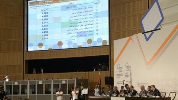 الليبيون ينتظرون نتائج اول انتخابات حرة في بلادهم   الليبيون ينتظرون نتائج اول انتخابات حرة في بلادهم
