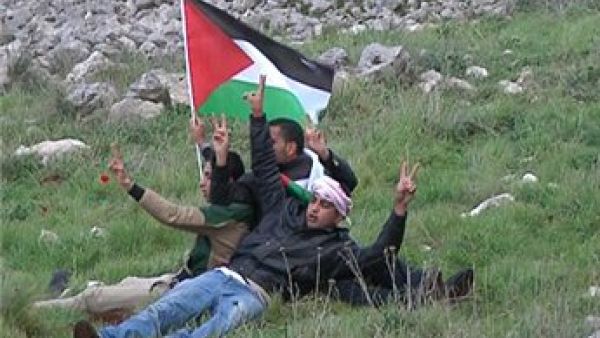 اسرائيل تمنع نشطاء فلسطينيين من اقامة قرية جديدة