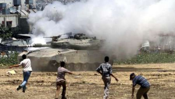 الدبابة الاسرائيلية جدار لحماية الاحتلال في الانتفاضة 