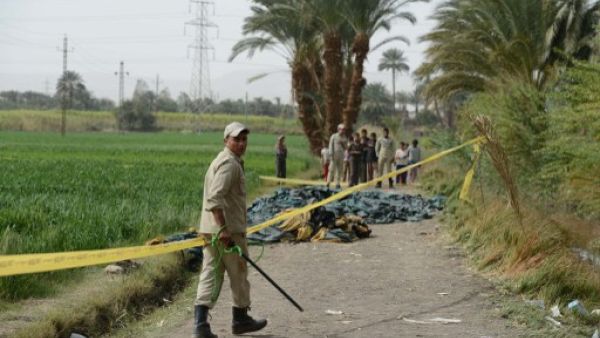 قتل 20 سائحا في الحريق