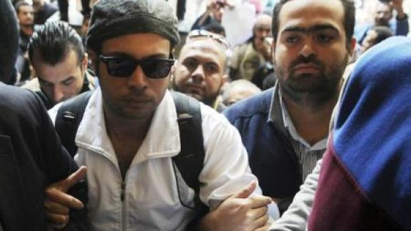 محمد عادل (يمينا) واحمد ماهر القياديان في حركة شباب 6 ابريل
