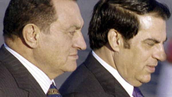 الرئيسان المخلوعان التونسي زين العابدين بن علي والمصري حسني مبارك