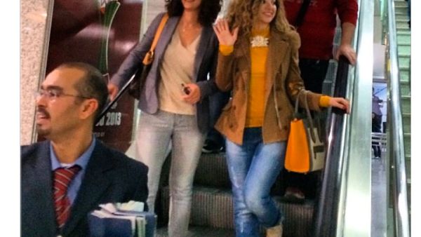 Myriam Fares descends upon her fans in the Casablanca airport. (Image: Instagram)