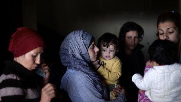 نازحون سوريون في مدرسة تحولت الى ملجأ للاجئين في صوفيا 
