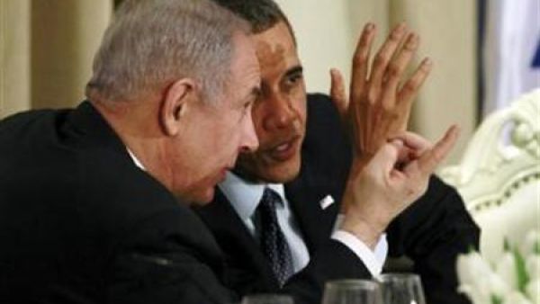 الرئيس الامريكي باراك اوباما ورئيس الوزراء الاسرائيلي بنيامين نتنياهو خلال عشاء رسمي في القدس يوم 21 مارس اذار 2013. 
