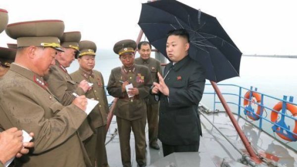 الزعيم الكوري الشمالي كيم جونغ اون الزعيم الكوري الشمالي كيم جونغ اون