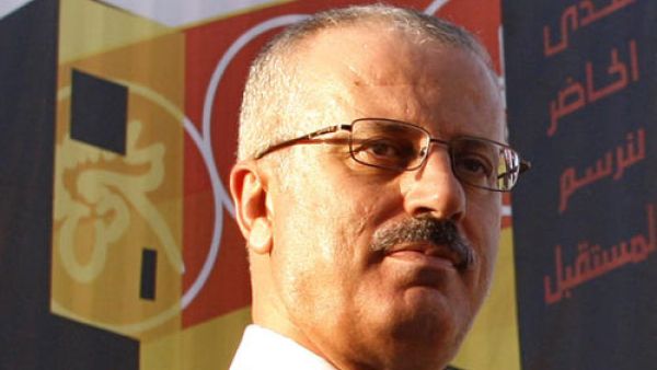 لقاء حاسم بين عباس ورئيس حكومته المستقيل يحدد مصير الحكومة
