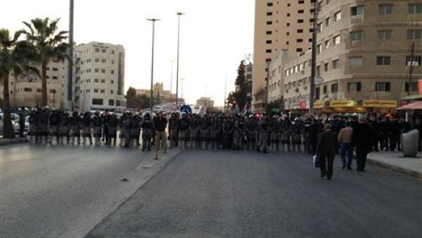 تواجد امني كثيف على دوار الداخلية في العاصمة عمان- من موقع صحيفة السبيل