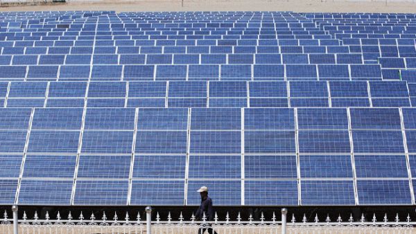 UAE wants 1% of its total energy production to come from solar power by 2020 (Courtesy of the Arabian Gazette)