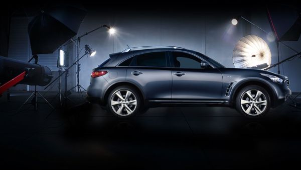 The 2014 Infiniti QX70 features "amplified sense of acceleration" and improved fuel efficiency (Courtesy of Infiniti) 