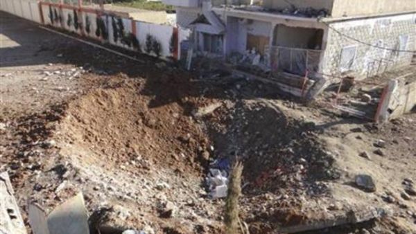 منازل مدمرة جراء قصف الطائرات السورية لرأس العين

