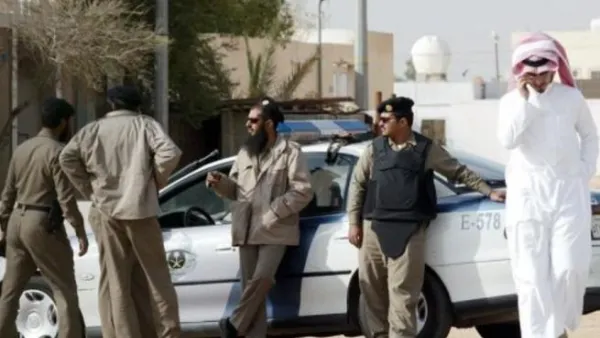 
عناصر من الشرطة السعودية في المونسية