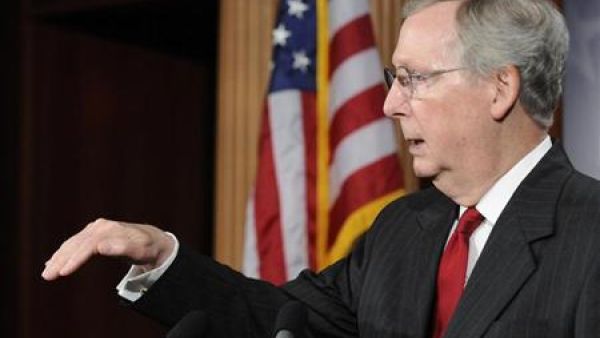 ميتش مكونيل زعيم الاقلية الجمهورية بمجلس الشيوخ ف