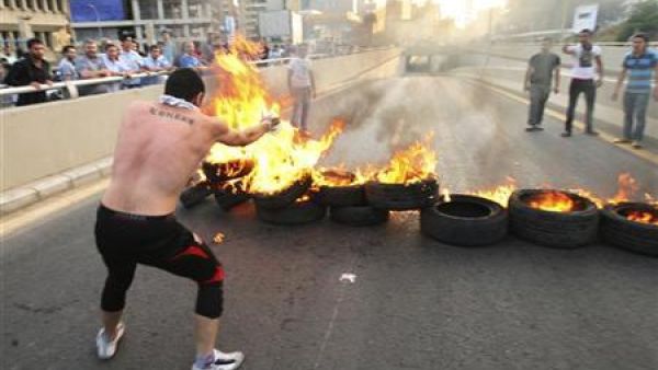 احتجاجات في بيروت عقب اختطاف اللبنانيين في سوريا