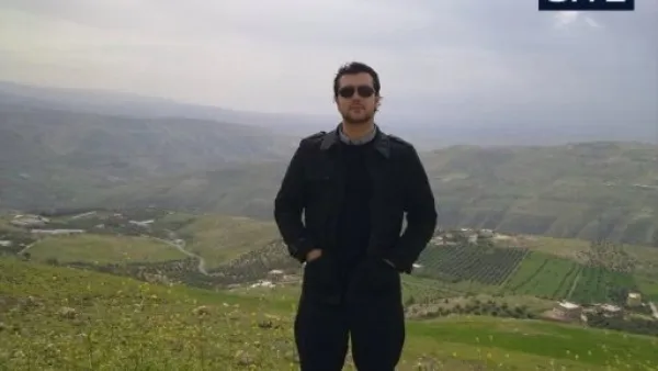 تيمور عبد الوهاب في صورة عن موقع "شموخ الاسلام" نشرها موقع سايت الاستخباراتي