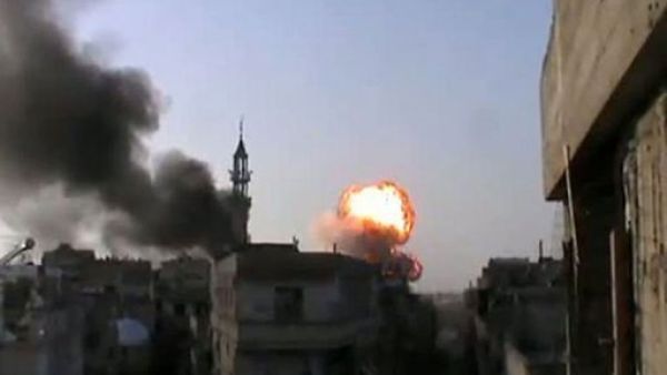 40 قيتلا بسوريا واشتباكات عنيفة بين الجيش ومنشقين
