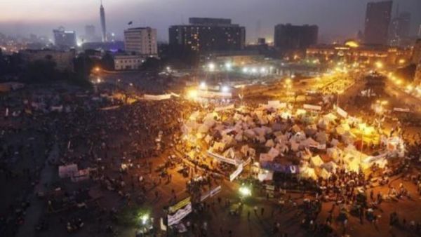 متظاهرون في ميدان التحرير