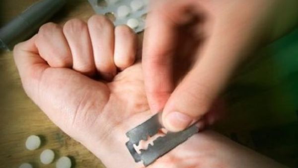 انتحار المراهقين