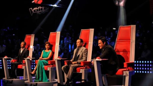 The coaches made themselves comfortable for the first live show of MBC's The Voice
