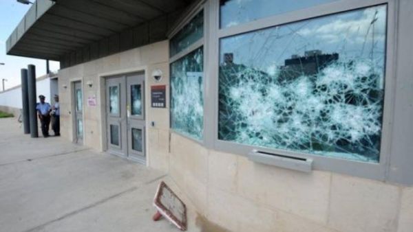 الغنوشي يدين الهجوم على السفارة الاميركية في تونس
