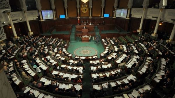 استئناف مناقشة مشروع الدستور في تونس