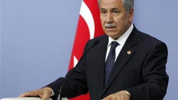 بولنت ارينج نائب رئيس الوزراء التركي.