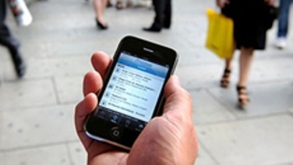 الاخ فاتح البلتوث في السوق