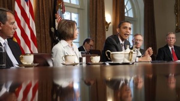 ارشيف: اوباما يتحدث الى الصحفيين خلال احد المؤتمرات في واشنطن