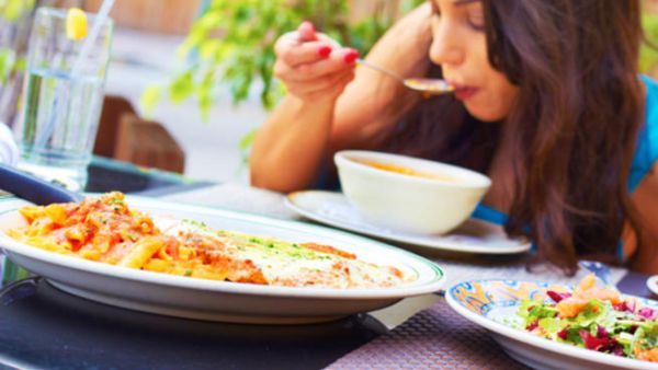 يجب عدم ترك الحساء لوقت طويل على النار حتى لا يفقد الفيتامينات الموجودة فيه