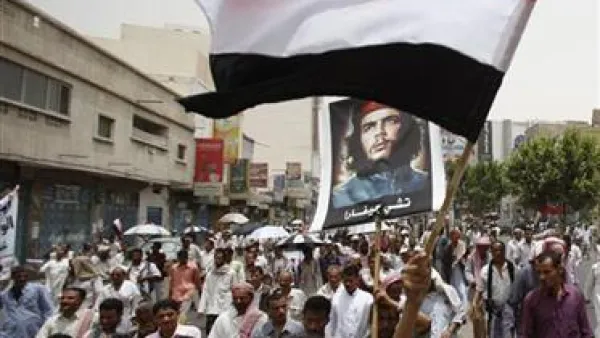 صالح يامل بتنفيذ الاتفاق والشعب يريد محاكمته