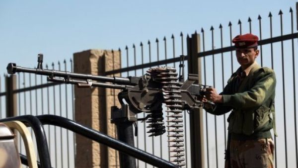 احد افراد الجيش اليمني