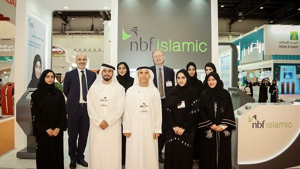 فريق بنك الفجيرة الوطني في معرض الإمارات للوظائف 2018.