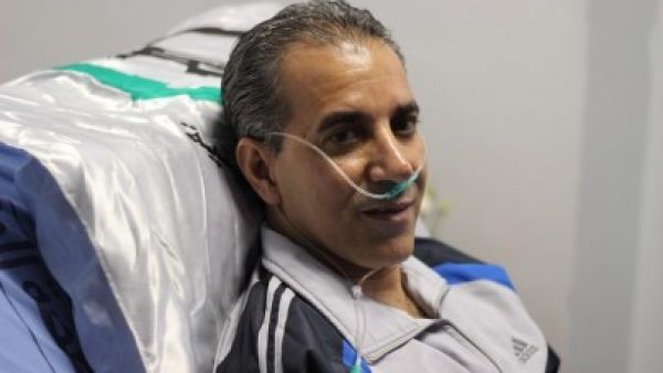 المحرر محمد التاج خلال جلسة علاجية 