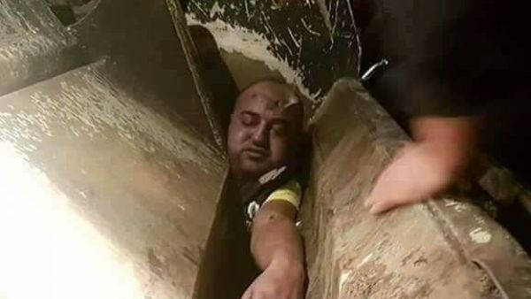 الشرطي امر سائق الشاحنة بطحن بائع السمك 