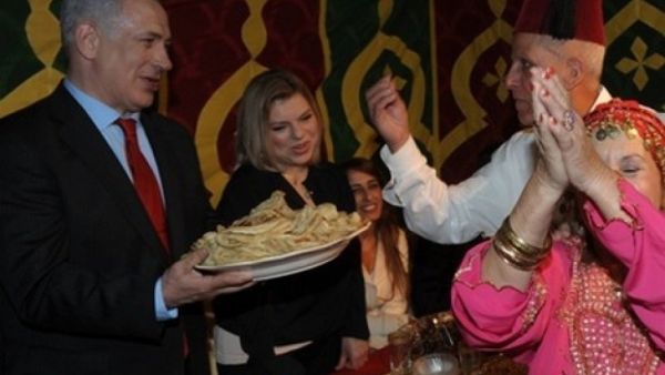دعوة من هم من مواليد المغرب، عشرة من بينهم هم من المسلمين