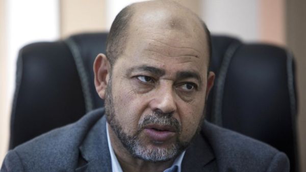 أبو مرزوق قال إن حماس عرضت إجراء انتخابات على الوسيط المصري 