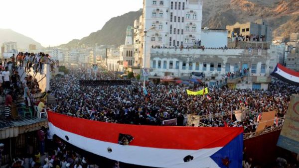 تظاهرة ضد تنظيم القاعدة في المكلا جنوب اليمن