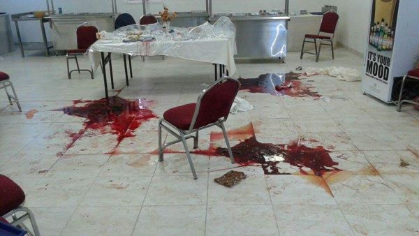 مطلق النار هو (انور ابو زيد) ضابط في الامن الاردني برتية نقيب