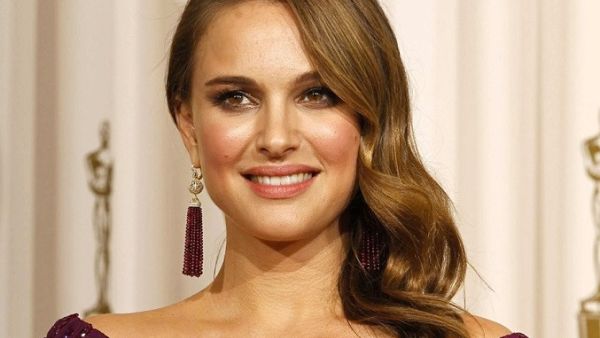 Language itself is a theme of the movie. Portman’s character tells stories throughout the film, which also focuses on how words are related. (www.indiewire.com)