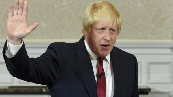  نيكولاس هوبتون بدأ بالعمل في الخارجية البريطانية عام 1989