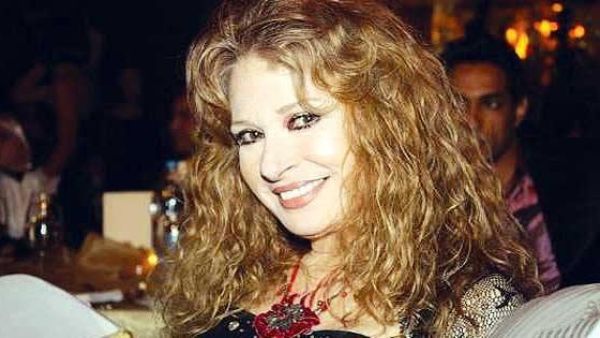 الفنانة نيللي
