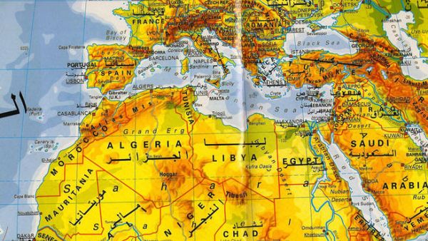 عضو الكنيست نحمان يشاي تقدم بمشروع القانون، لإطلاق القناة عبر الأقمار الصناعية