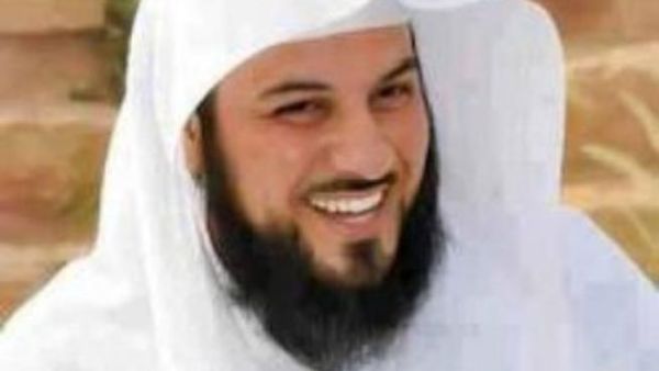 الداعية الشهير الدكتور محمد العريفي