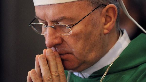 السفير البابوي في فرنسا لويجي فينتورا
