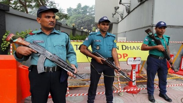  بنغلادش ذات الأغلبية المسلمة تشهد عمليات قتل من قبل تنظيمات متطرفة