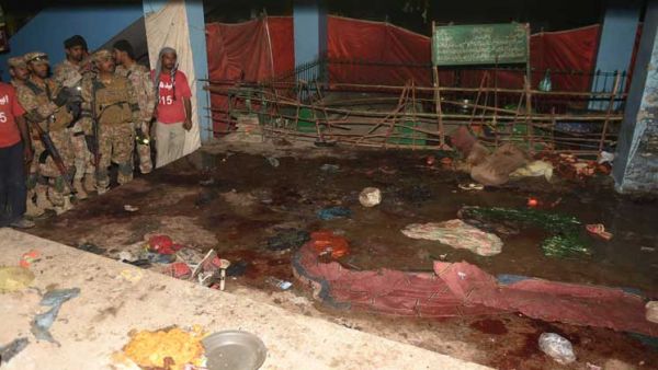 فتى انتحاري نفذ الهجوم الذي قتل فيه 52 شخصا على الاقل السبت ضد تجمع لاتباع طريقة صوفية