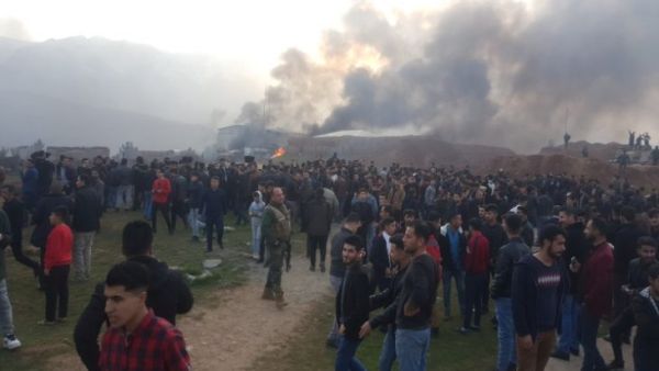 احتجاجات عنيفة في كردستان العراق أسفرت عن مقتل متظاهر بنيران القوات التركية