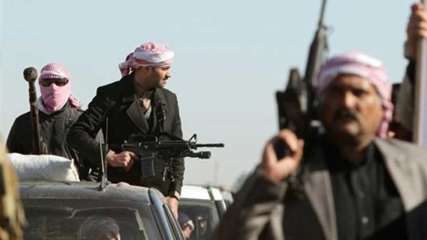 مقاتلون من الحشد العشائري (قوات سُنية)