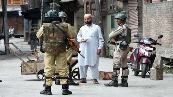 مصرع 6 من رجال الأمن بهجوم مسلح في ولاية جامو وكشمير الهندية